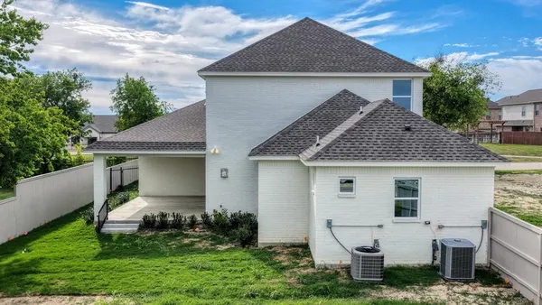 $595,000 | 208 Park Villa Lane, Aledo, TX 76008
