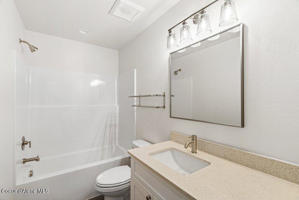 431 F Street Plummer, ID 83851 - Photo 16 of 31 En Suite