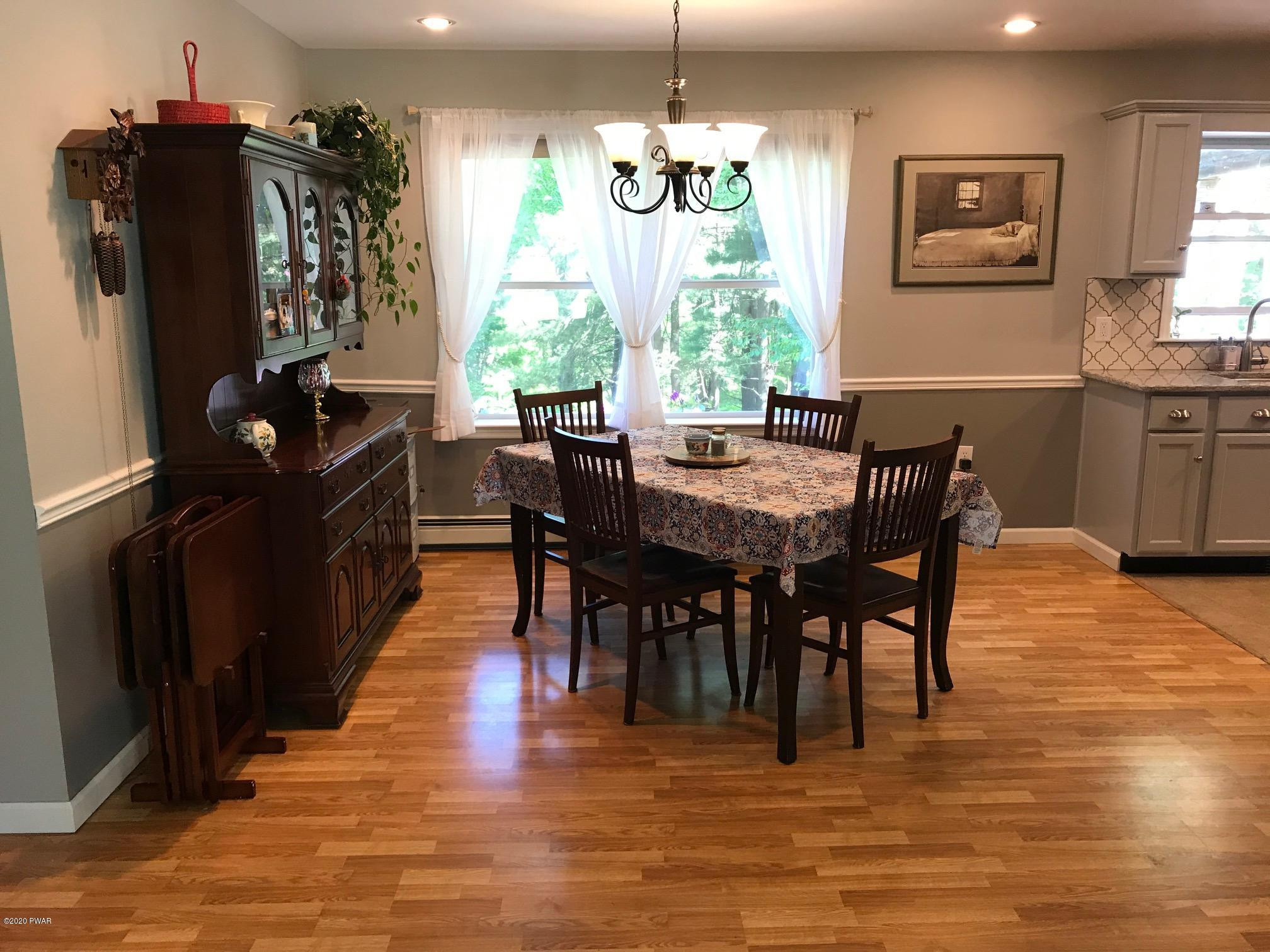 39 Grell Road Hawley, PA 18428 - Photo 10 of 44 DINING AREA