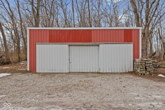 $890,000 | 10162 New Richmond Road, New Richmond, IN 47967