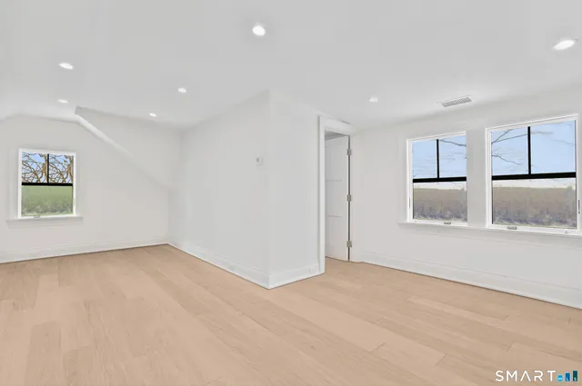 $4,499,000 | 112 Sheep Hill Road, Greenwich, CT 06878