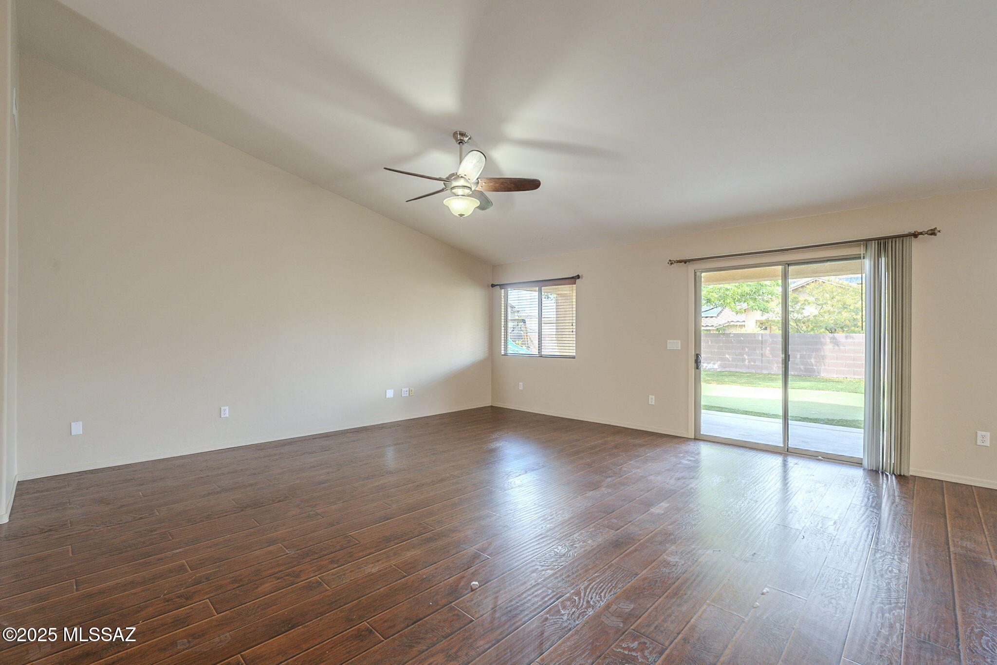 9312 South Winter Wood Road Tucson, AZ 85756 - Photo 8 of 40 Gallery Image 8