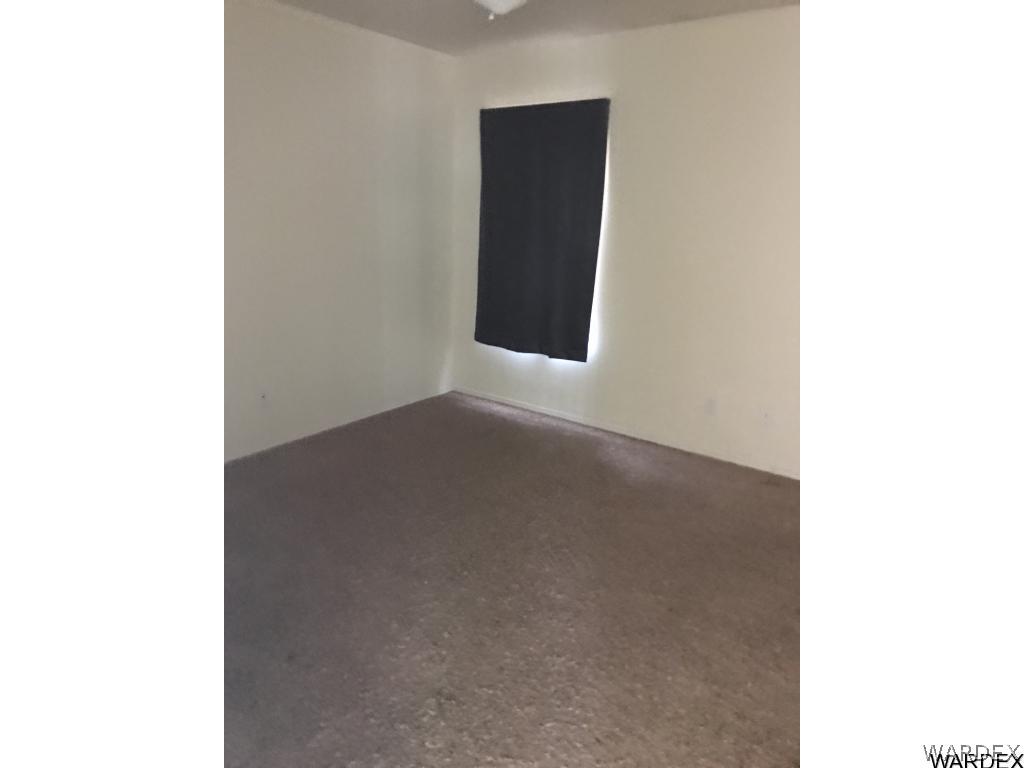3636 North Verdugo Road Kingman, AZ 86409 - Photo 18 of 28 Middle Bedroom