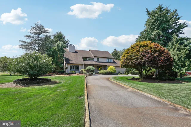 $2,999,995 | 45 McCaffery Road, Manalapan, NJ 07726