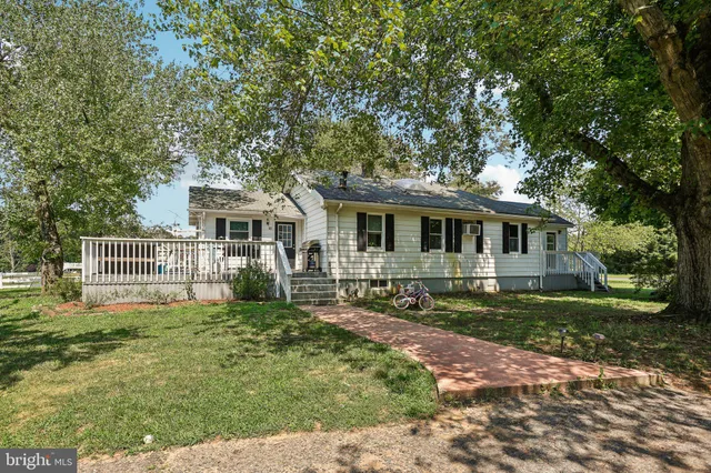 $2,999,995 | 45 McCaffery Road, Manalapan, NJ 07726