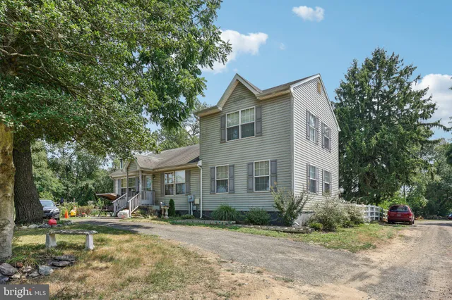 $2,999,995 | 45 McCaffery Road, Manalapan, NJ 07726