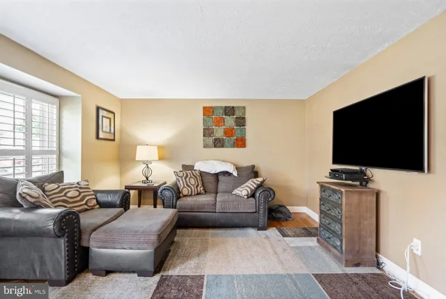 $410,000 | 9351 Cabot Court, Laurel, MD 20723