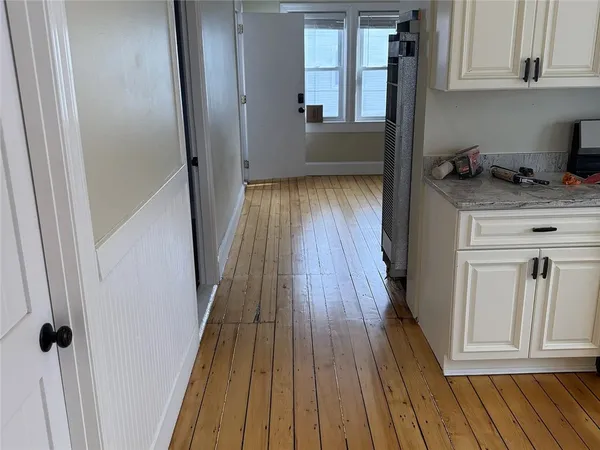 $2,000 | 16 Tecumseh Street, Unit 3, Providence, RI 02906