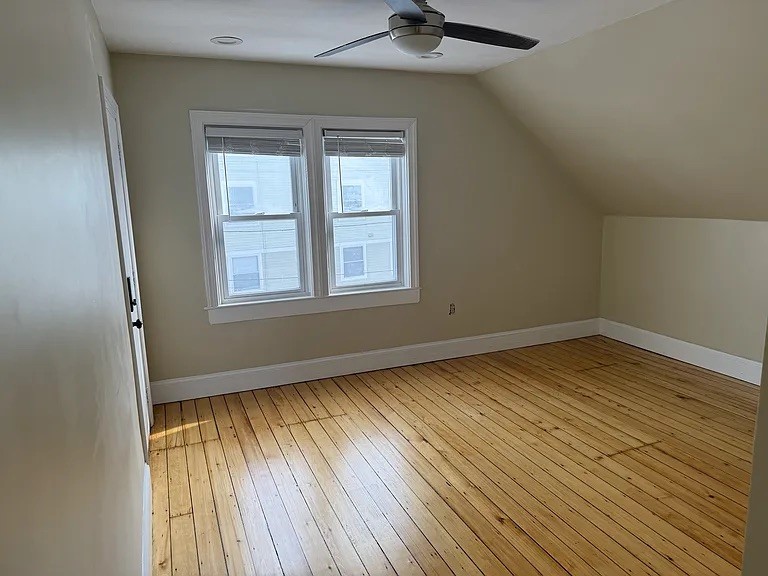 16 Tecumseh Street, Unit 3 Providence, RI 02906 - Photo 2 of 25