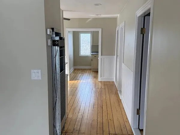 $2,000 | 16 Tecumseh Street, Unit 3, Providence, RI 02906