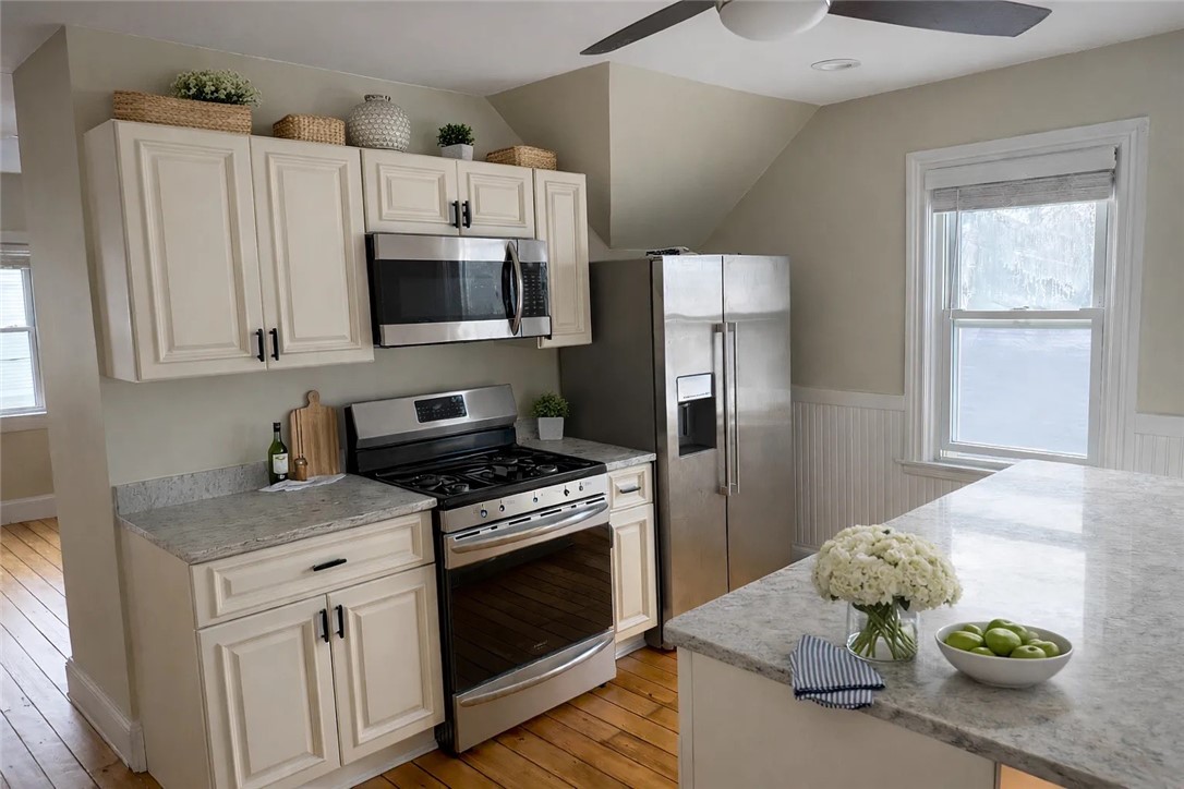 16 Tecumseh Street, Unit 3 Providence, RI 02906 - Photo 7 of 25 Virtually staged