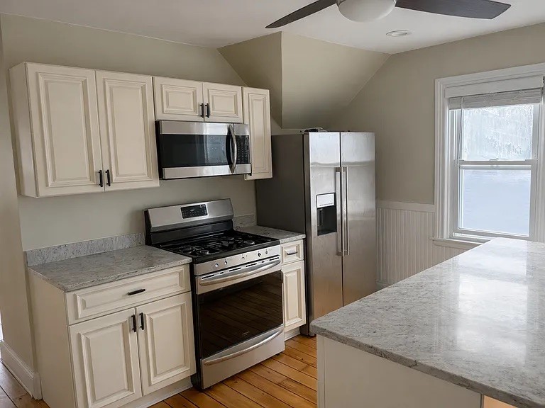16 Tecumseh Street, Unit 3 Providence, RI 02906 - Photo 8 of 25