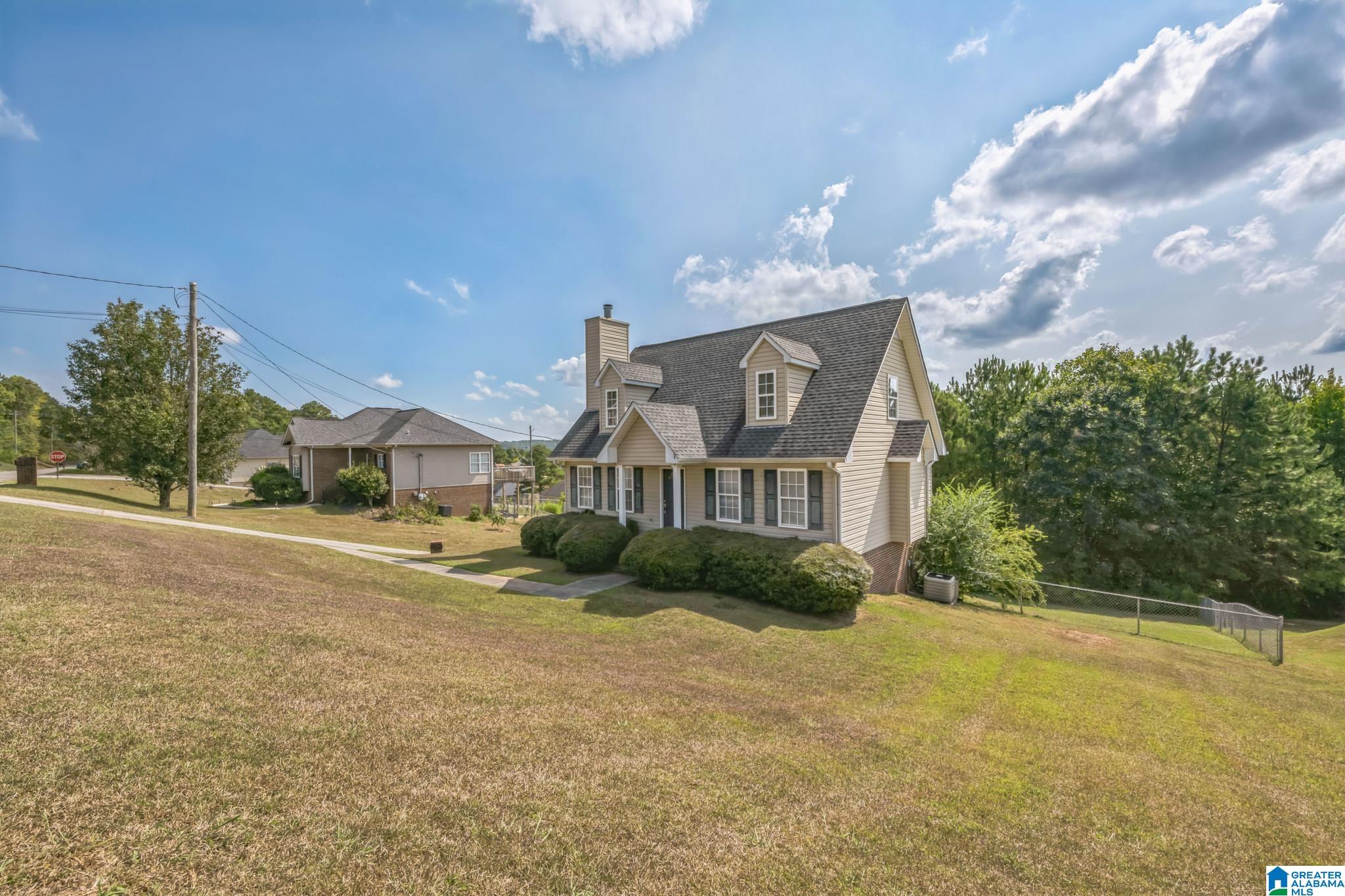 449 Woodland Ridge Road Odenville, AL 35120 - Photo 3 of 31