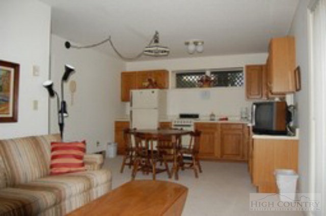 122 Pine Ridge Loop Newland, NC 28657 - Photo 25 of 31 Gallery Image 25