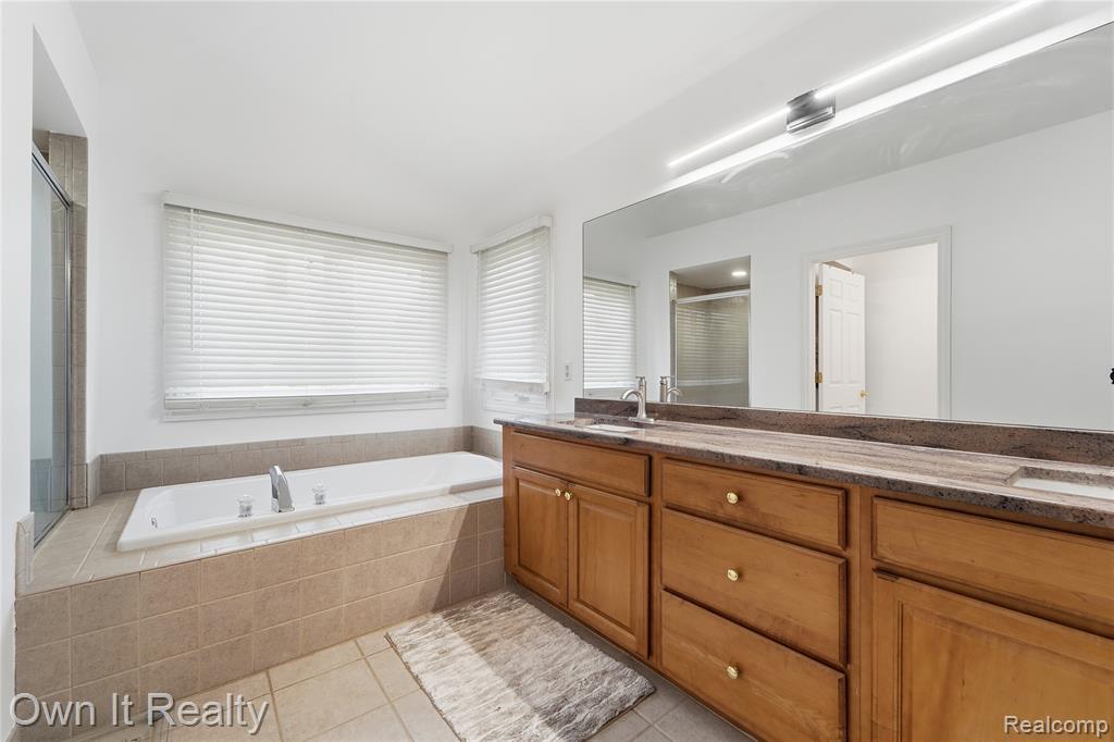 48280 Gladstone Road Canton, MI 48188 - Photo 35 of 59 Gallery Image 35