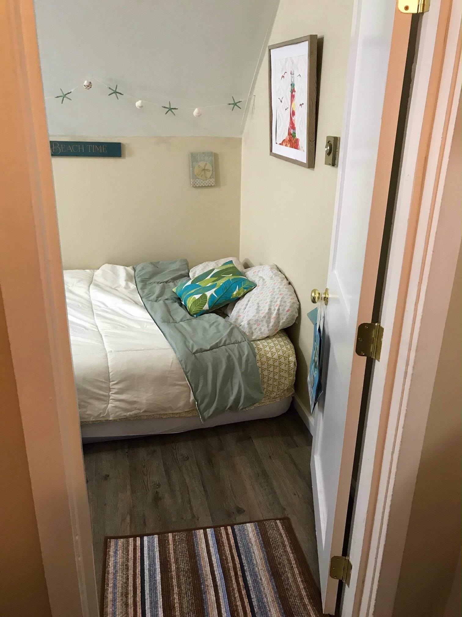 13 Myrtle Street Hillsborough, NH 03244 - Photo 15 of 23