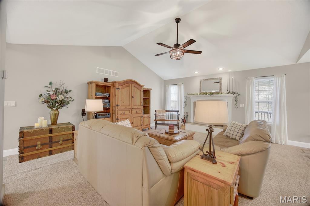 21093 Layla Road Waynesville, MO 65583 - Photo 10 of 62