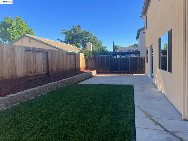 $575,000 | 1420 Teakwood Way, Tracy, CA 95376