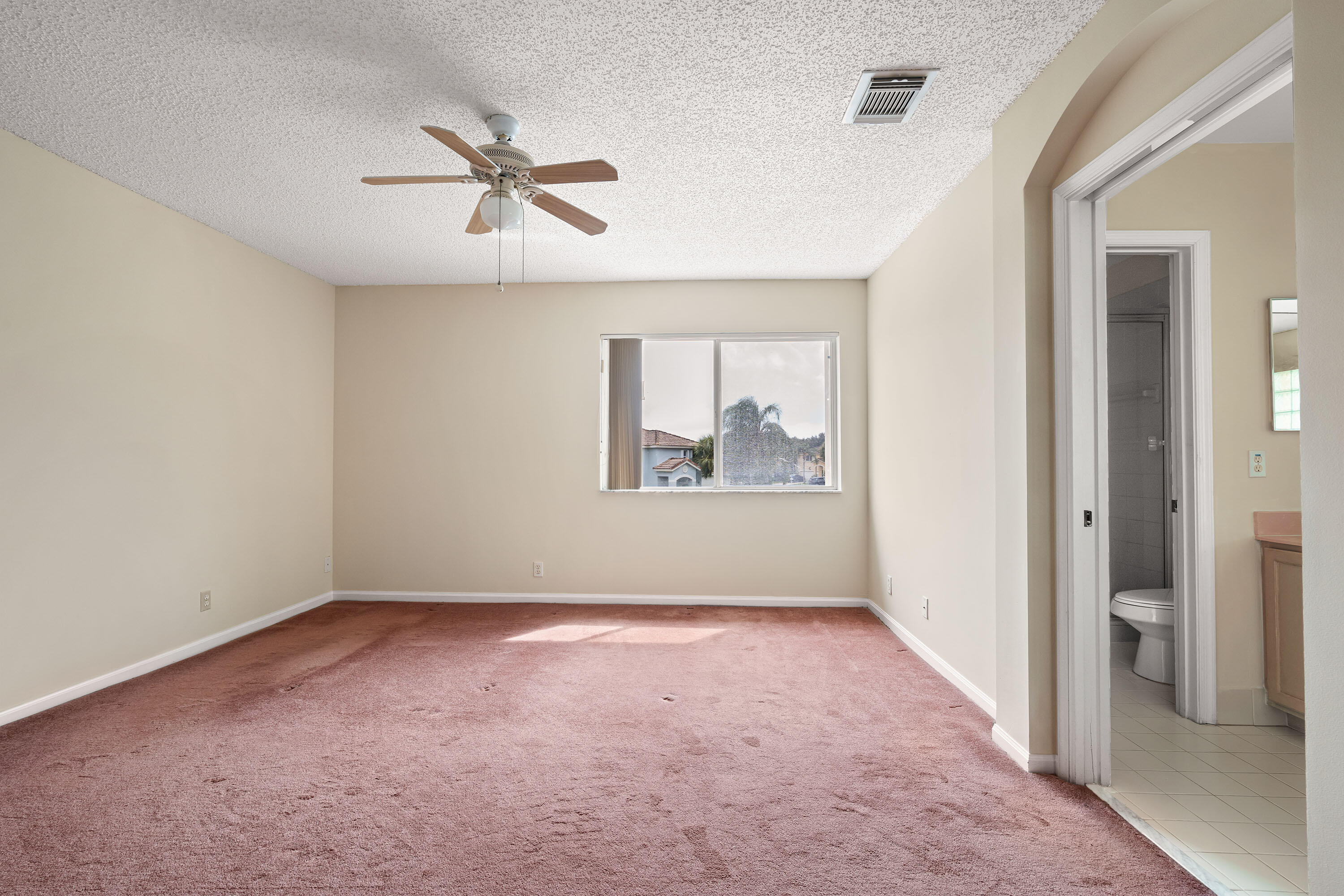 1104 Rialto Drive Boynton Beach, FL 33436 - Photo 21 of 50 an empty room that has a window