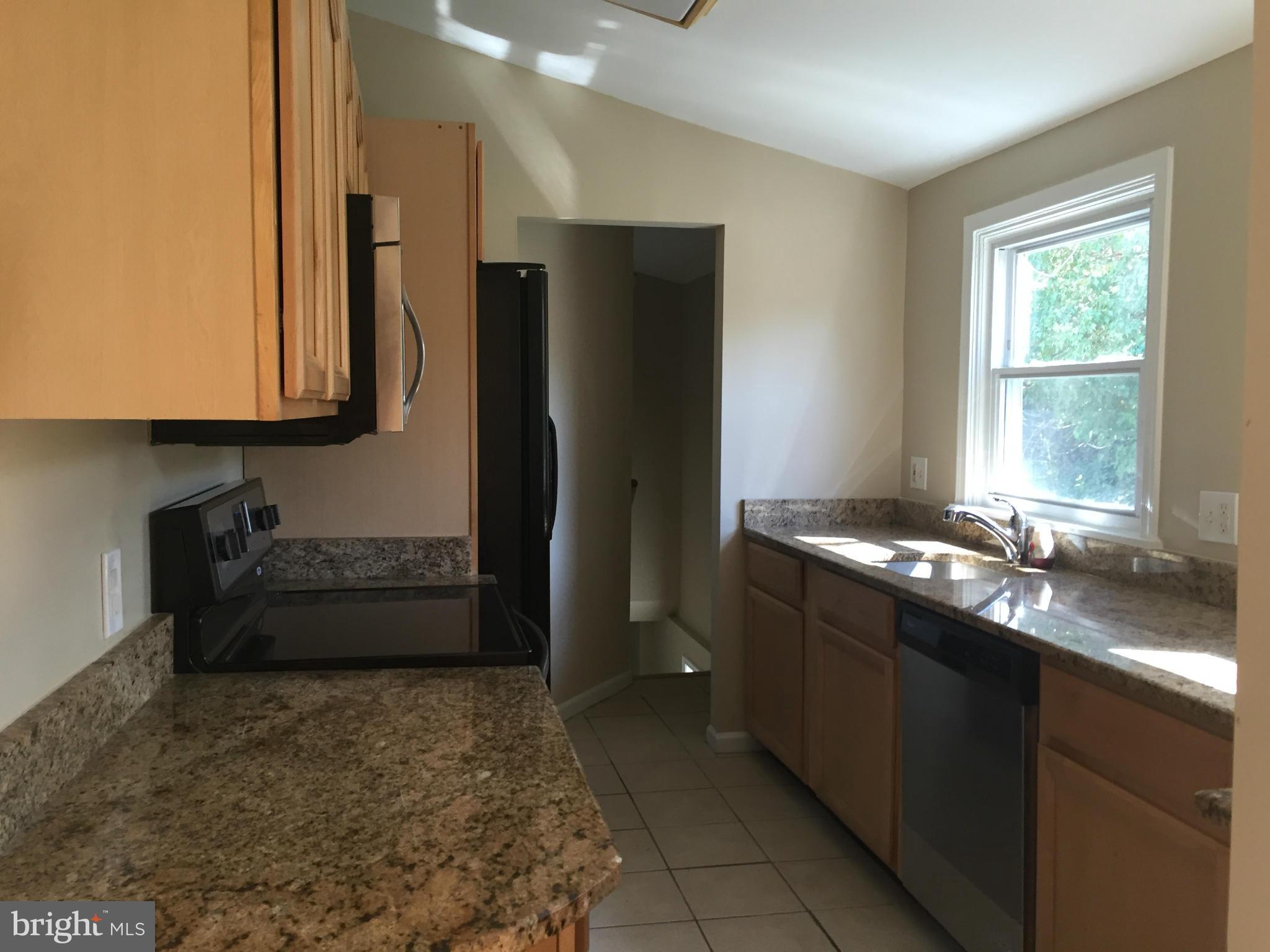 2911 R Street Southeast Washington, DC 20020 - Photo 7 of 27 Kitchen