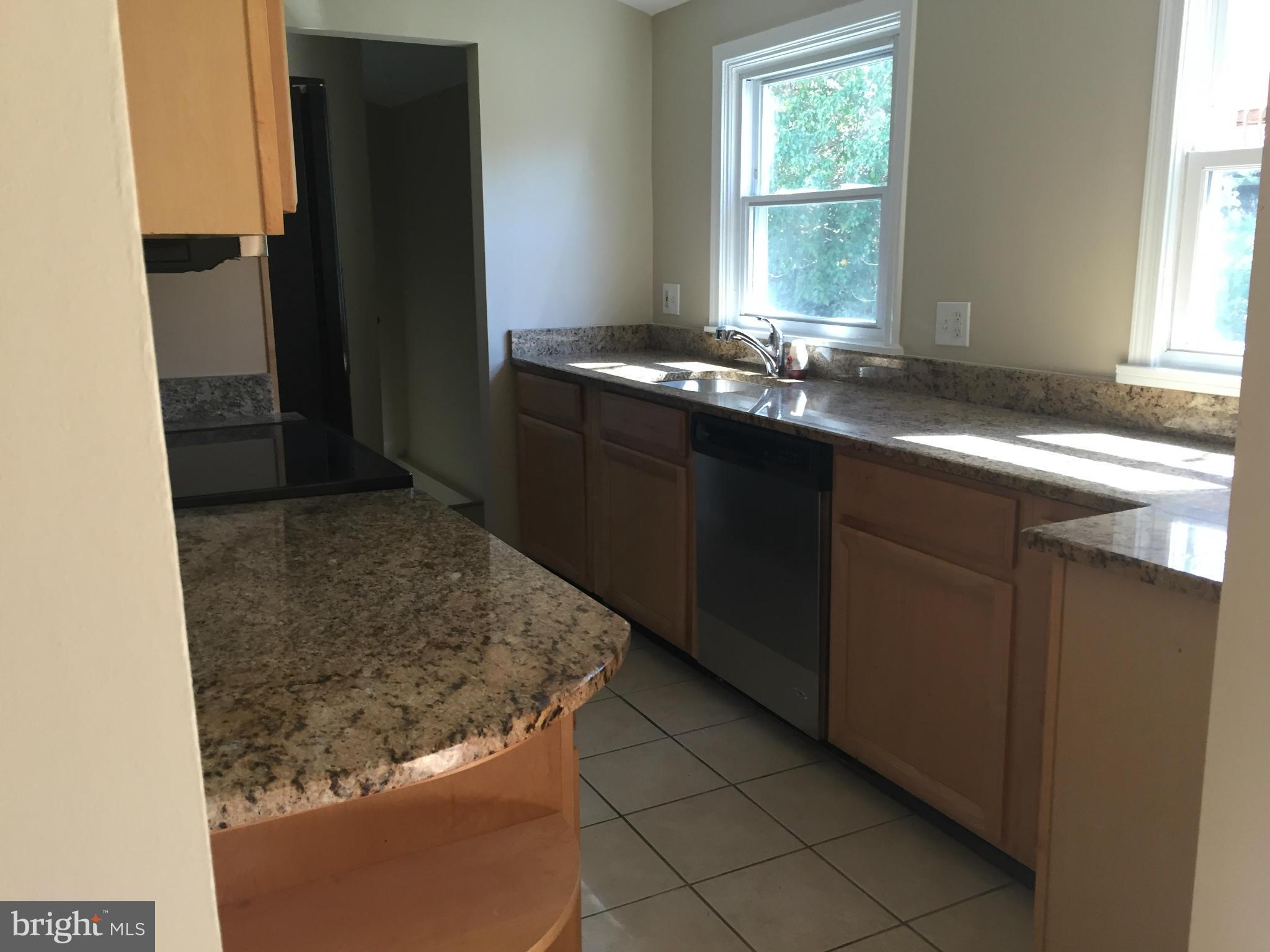 2911 R Street Southeast Washington, DC 20020 - Photo 8 of 27 Kitchen