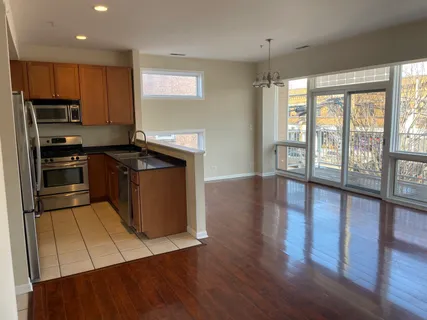 $2,300 | 915 South Oak Park Avenue, Unit 1A, Oak Park, IL 60304