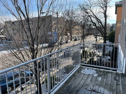 $2,300 | 915 South Oak Park Avenue, Unit 1A, Oak Park, IL 60304