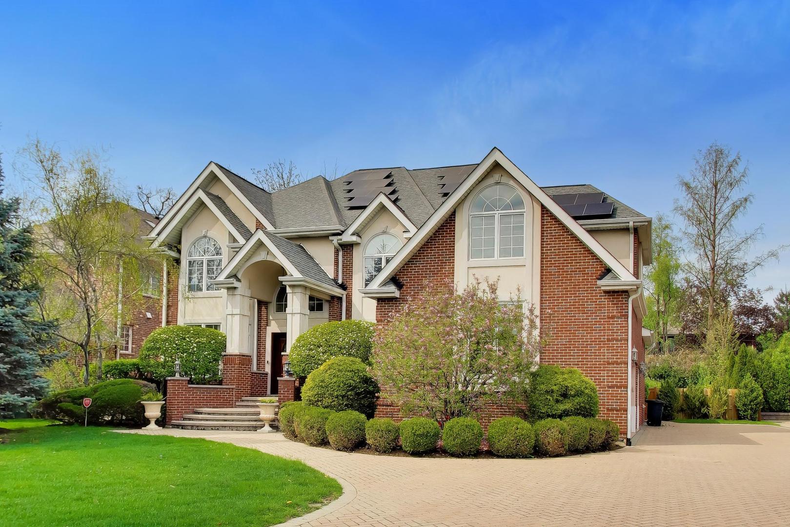 2444 North De Cook Court Park Ridge, IL 60068 - Photo 1 of 70