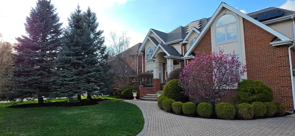 $1,249,900 | 2444 North De Cook Court, Park Ridge, IL 60068