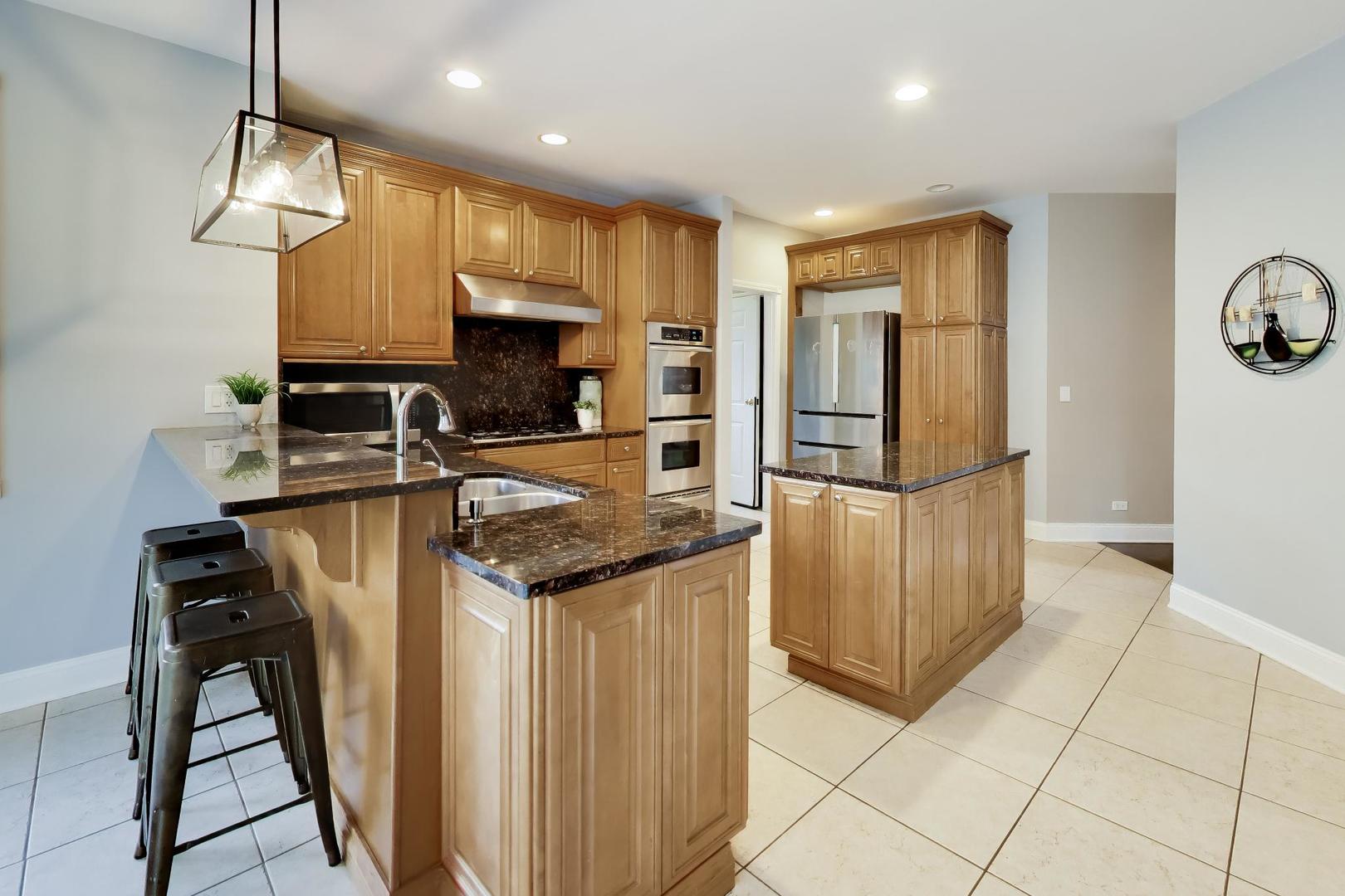 2444 North De Cook Court Park Ridge, IL 60068 - Photo 12 of 70