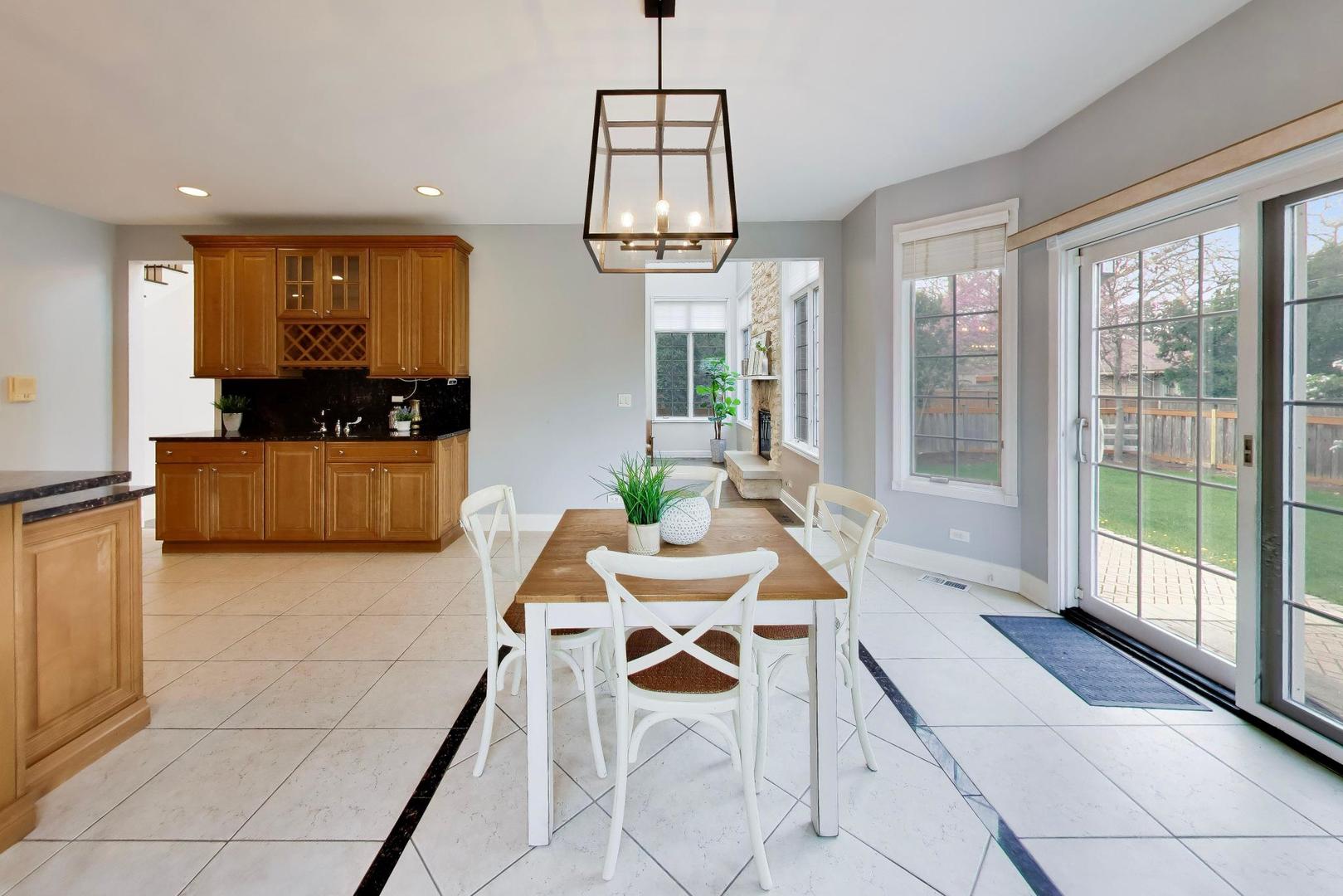2444 North De Cook Court Park Ridge, IL 60068 - Photo 14 of 70