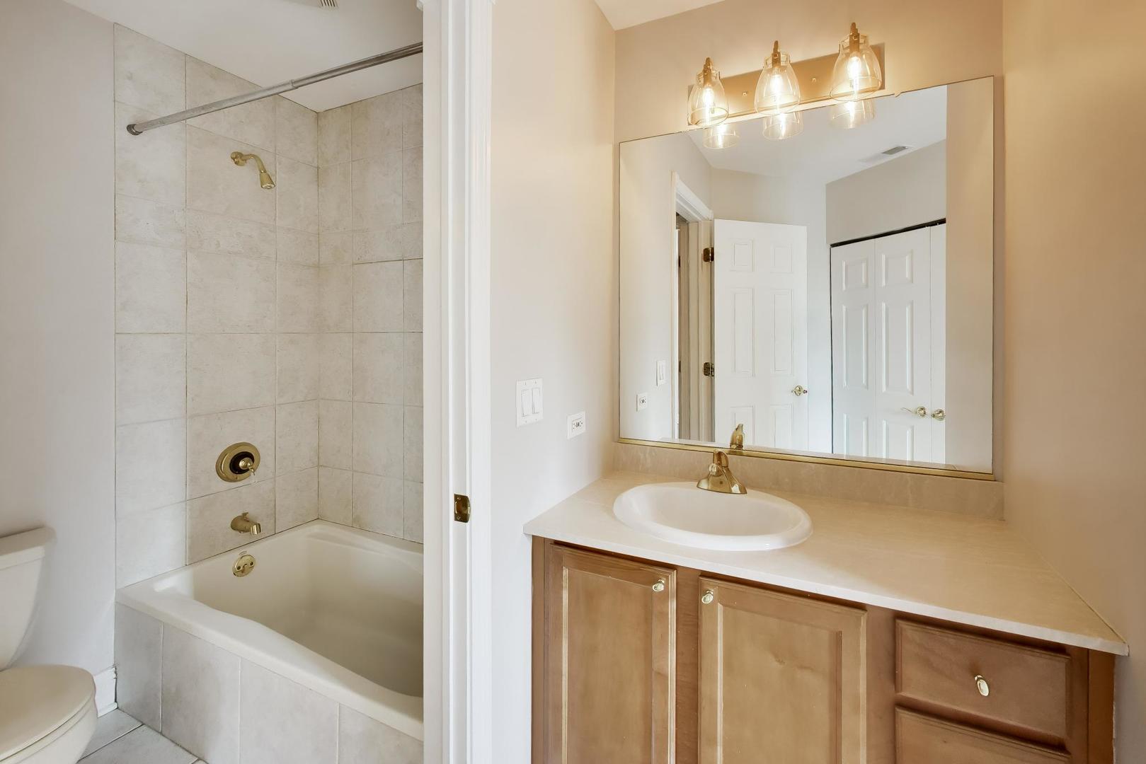 2444 North De Cook Court Park Ridge, IL 60068 - Photo 38 of 70