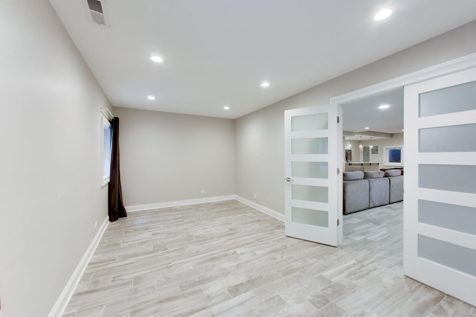 2444 North De Cook Court Park Ridge, IL 60068 - Photo 50 of 70