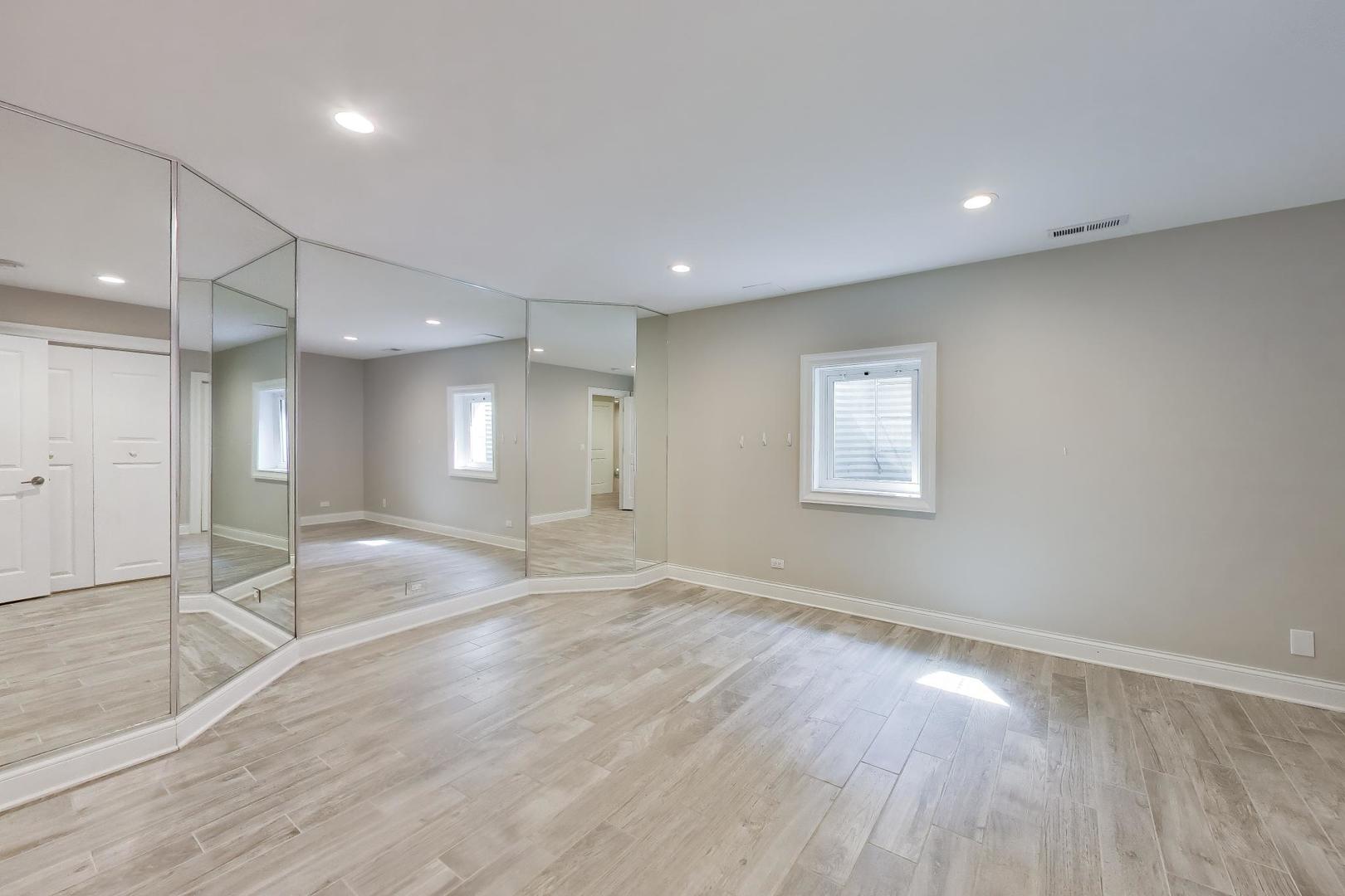 2444 North De Cook Court Park Ridge, IL 60068 - Photo 53 of 70
