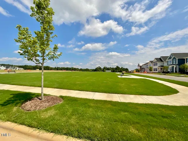 $1,850 | 27 Pansy Park, Clayton, NC 27520