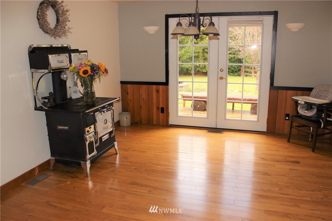 9344 Lundeen Road Southwest Rochester, WA 98579 - Photo 14 of 40 a view of a room with gym equipment