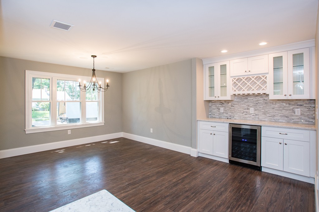 11 Wentworth Road Natick, MA 01760 - Photo 5 of 30 Gallery Image 5