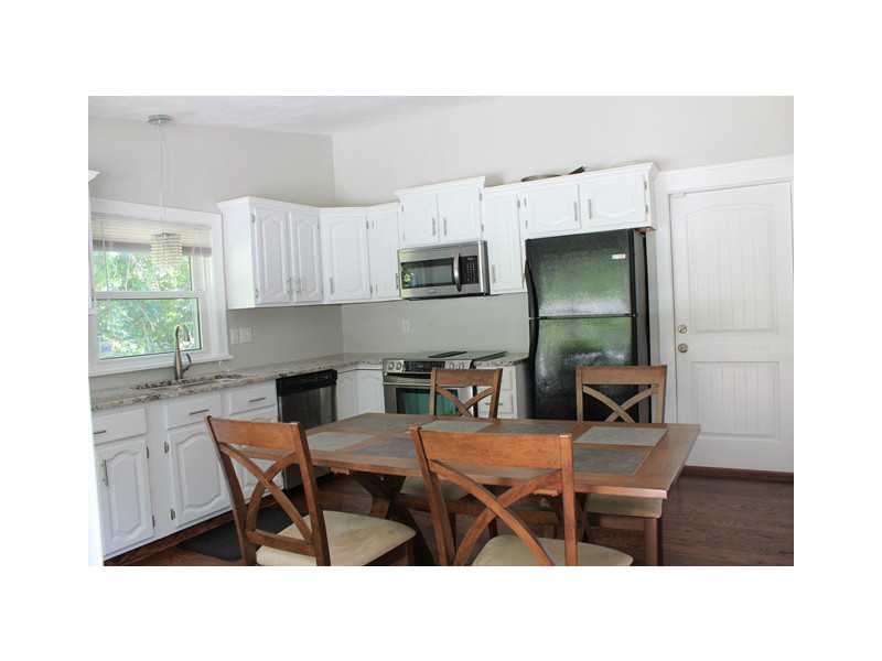 11 Pasture View Lane Cranston, RI 02921 - Photo 7 of 18 Kitchen.
