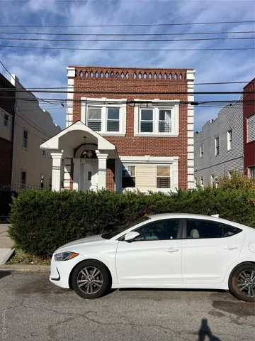 $1,375,000 | 216-25 136th Road | Laurelton