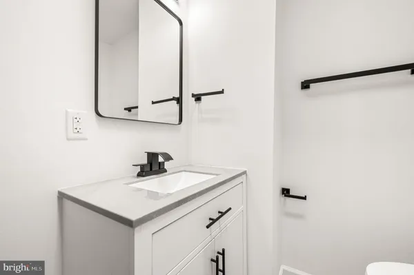 $1,950 | 1224 Greylock Street, Philadelphia, PA 19143