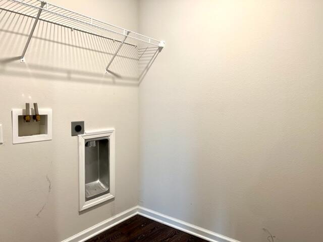 209 Laurel Hill Street Crestview, FL 32539 - Photo 15 of 24 a view of utility room