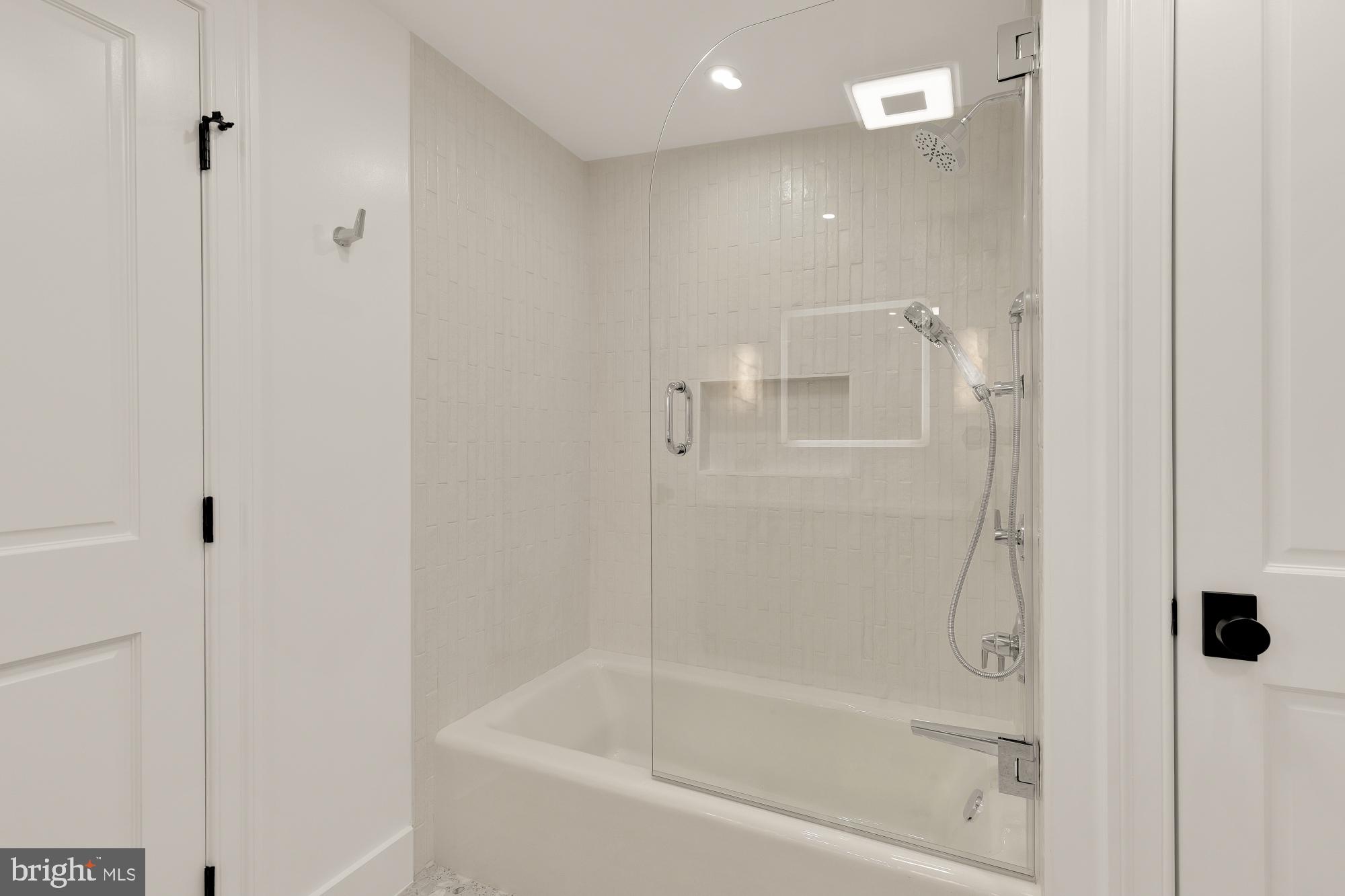 235 12th Street Southeast Washington, DC 20003 - Photo 18 of 37