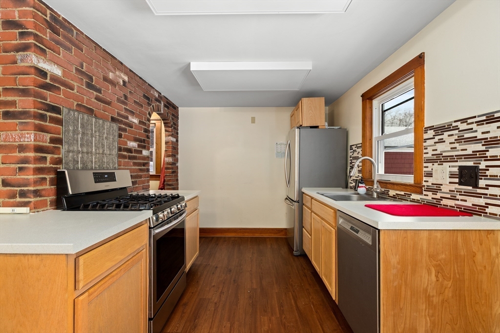 620 Farm Road Marlborough, MA 01752 - Photo 11 of 29 Gallery Image 11
