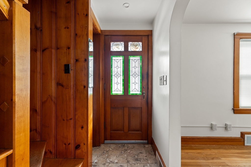 620 Farm Road Marlborough, MA 01752 - Photo 3 of 29 Gallery Image 3