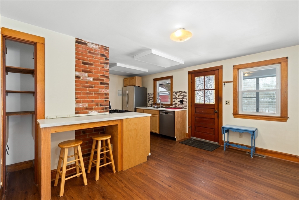 620 Farm Road Marlborough, MA 01752 - Photo 9 of 29 Gallery Image 9