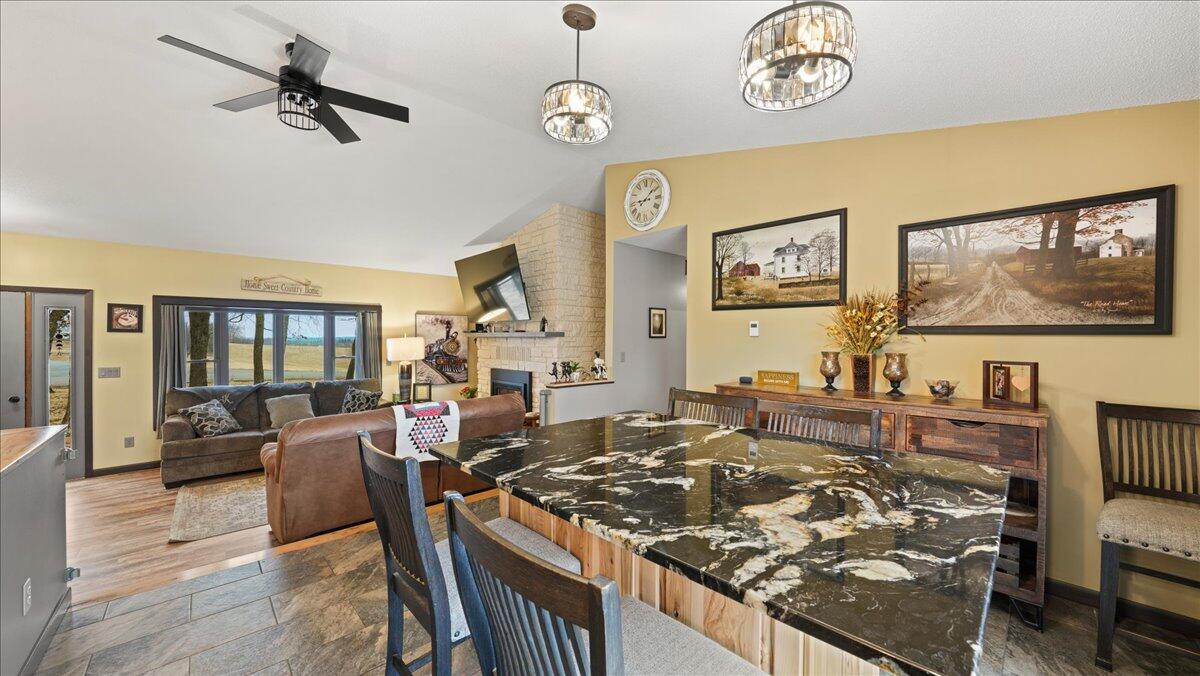 W997 Hammes Road Washington, WI 54614 - Photo 13 of 29 14-DSC09968