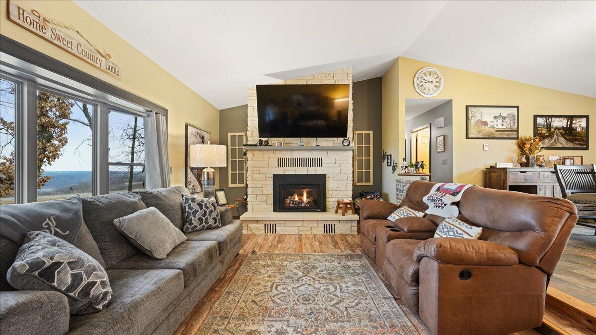 W997 Hammes Road Washington, WI 54614 - Photo 15 of 29 41-DSC09918