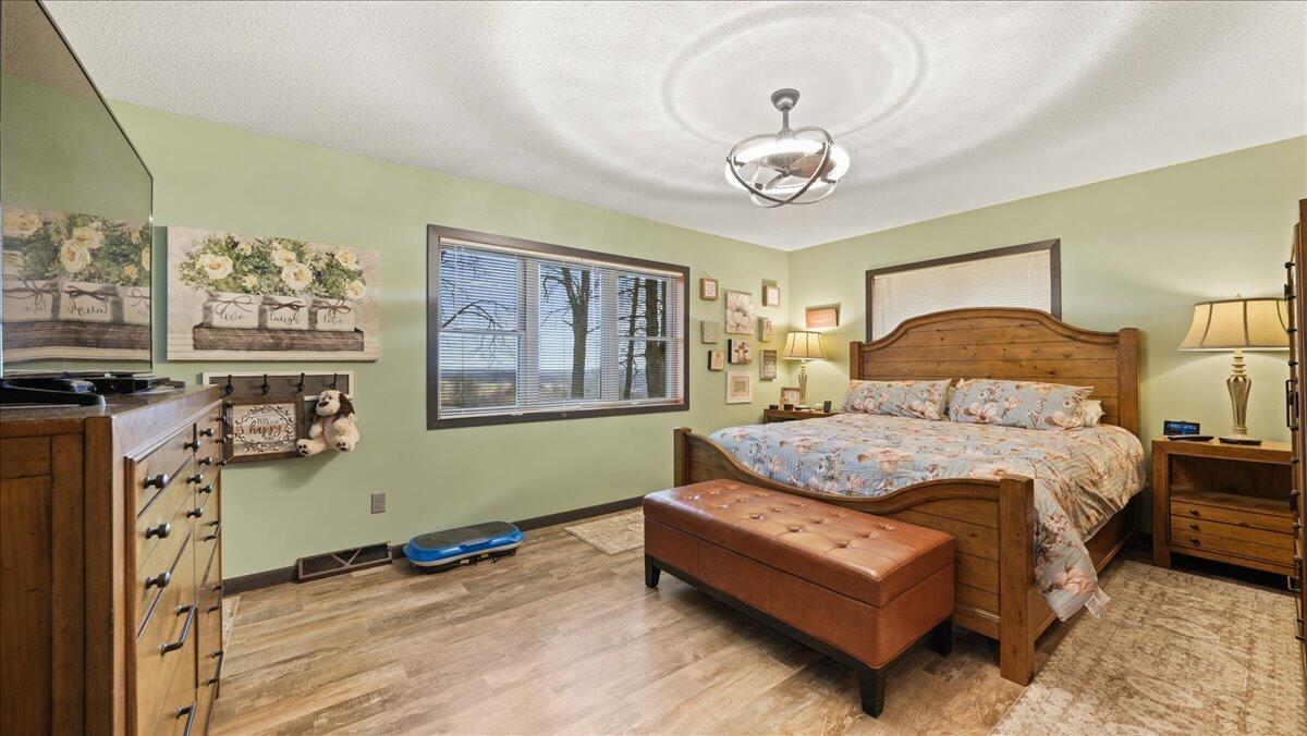 W997 Hammes Road Washington, WI 54614 - Photo 21 of 29 17-DSC09883