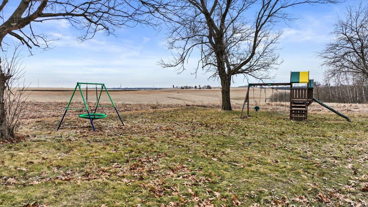 W997 Hammes Road Washington, WI 54614 - Photo 5 of 29 26-DJI_0076