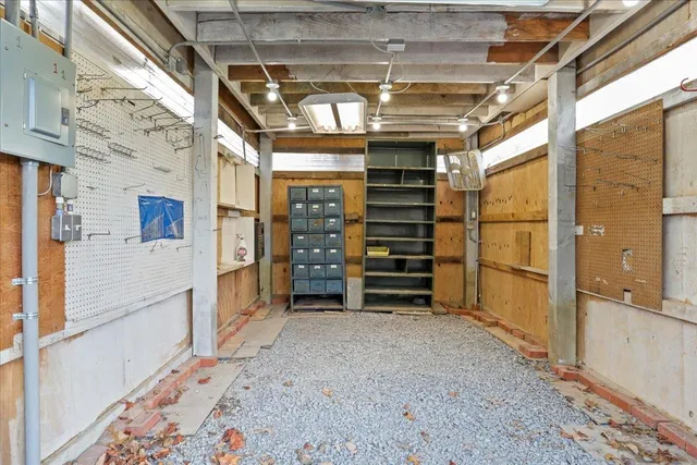 a view of a dry field